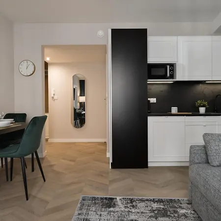Metropolis Apartments-3
