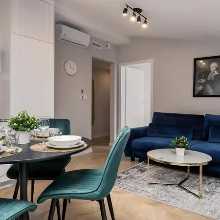 Metropolis Apartments-2