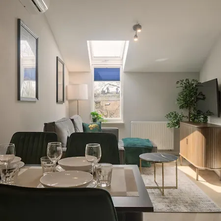 Metropolis Apartments-2